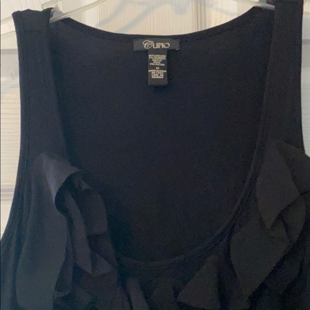 Black Ruffle Front Tank - Picture 4 of 5